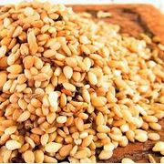 Grãos e Cereais: Gergelim branco tostado 50g - é uma variedade de sementes de gergelim que foi submetida ao processo de torrefação. Ele é apreciado por seu sabor aprimorado, aroma rico e benefícios nutricionais