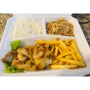 Pratos A La Carte: Filé de Frango Individual - Prato (Ingredientes: Arroz, Farofa, Frango, Polenta Frita, Salada Tropical)
