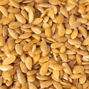 Grãos e Cereais: Linhaça Dourada 100g - melhora da saúde intestinal, a promoção da saúde cardiovascular, o controle do colesterol e do açúcar no sangue, além de fortalecer o sistema imunológico. É rica em fibras, ômega-3 e antioxidantes