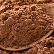Cacau & Chocolates: Cacau 100% Alcalino100g - cacau em pó submetido a um processo de alcalinização que neutraliza sua acidez natural, tornando-o mais solúvel, menos amargo e com sabor suave e adocicado.