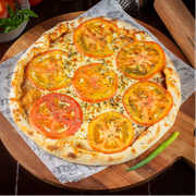 Tradicionais: 13-Napolitana - Brotão - 25 cm (Ingredientes: Azeitona, Molho, Mussarela, Orégano, Tomate)