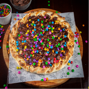 Doces: 08-Chocolate c/ confetes - Brotão - 25 cm (Ingredientes: Chocolate, Confete, Mussarela)