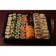 Combos Yõsei: Yõsei 24- 60 peças + 10 hots - Combo (Ingredientes: 04 Niguiri Kani, 04 Niguiri salmão, 08 Uramaki philadelphia, 09 Hossomaki Kani, 09 Hossomaki Pepino, 09 Hossomaki Philadelphia, 09 Hossomaki Salmão, 8 Uramaki Kani empanado)