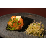 A la carte: Temaki Phila - NÃO RETIRAMOS RECHEIO DO TEMAKI! - A la carte (Ingredientes: Alga, Arroz, Cream Cheese, Salmão cebolinha)