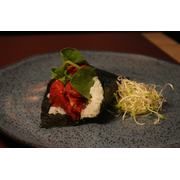 A la carte: Temaki Veg - NÃO RETIRAMOS RECHEIO DO TEMAKI! - A la carte (Ingredientes: Alga, Arroz, Brócolis, Pepino, Rúcula, Tomate seco)