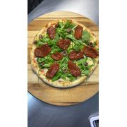 Tradicional: Tomate seco com Rúcula - Pizza Grande (Ingredientes:  Mussarela, Molho de Tomate,  Orégano,  Rúcula, Tomate Seco)