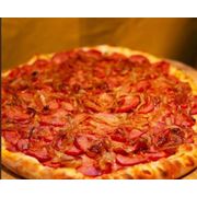 Tradicionais: calabresa c/ cebola caramelizada - Pizza Grande (Ingredientes: Calabresa, Cebola Caramelizada, Molho, Mussarela, Orégano)