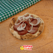 Esfihas salgadas: Calabresa fatiada c/ muçarela - Esfihas salgadas (Ingredientes: Calabresa fatiada, cebola rodela, muçarela)