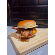 ARTESANAIS LINHA CLÁSSICA: BACON BRENNER - ARTESANAIS LINHA CLÁSSICA (Ingredientes: BLAND DE PICANHA 120GM, CEBOLA CARAMELIZADA, creme de bacon, DUAS FATIAS DE BACON, DUAS FATIAS DE QUEIJO CHEDDAR, Molho Especial, PÃO DE BRIOCHE)