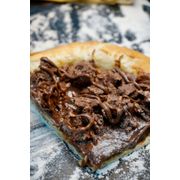 Pizzas Doces: 2 Brigadeiros - Pizzas Pequena (Ingredientes: Brigadeiro Branco, Brigadeiro de Chocolate, Creme de Leite, Leite Ninho, Massa de Pizza)