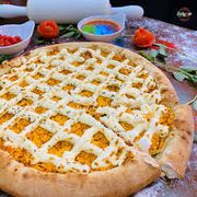 1 Pizza Grande + 1 Jaboti 2lt por apenas 59,99: Frango Com Catupiry + 1 Jaboti 2lt - 1 Pizza Grande + 1 Jaboti 2lt por apenas 59,99 (Ingredientes: Frango, molho do cheff, mozzarela, catupiry, orégano, azeitonas, jaboti 2lt)