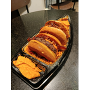 LANCHE: PISCININHA DE CHEDDAR SINGLE - Lanche (Ingredientes: Bacon, CHEDDAR CREMOSO, HAMBURGUER 170gr, PÃO BRIOCHE)