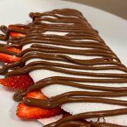 Tapioca: Tapioca Morango com Nutella - Ciabatta e Lanches (Ingredientes: Nutella, Morango)