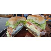 Lanches Tradicionais: X Burguer Especial-Barbeti - Lanche (Ingredientes: Catupiry, Hambúrguer, Presunto, Queijo, Salada)