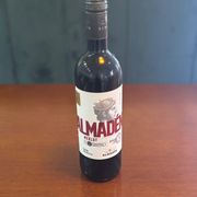 Tintos: MERLOT (Almadén) - Vinho