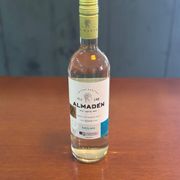 Brancos: RIESLING (Almadén) - Vinho