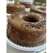 Bolos e Rocamboles: Bolo de Chocomousse - Chocolate com cobertura de chocolate
