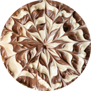 Doces: Duo - Pizza Gigante (Ingredientes:  Creme de Chocolate Branco,  Creme de Chocolate ao Leite)