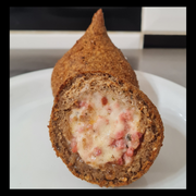 Kibes Unidades: Kibe c/ Recheio de Pizza - 1 Porção (Ingredientes: Blend de Queijo, Calabresa)