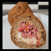 Kibes Unidades: Kibe c/ Calabresa e Requeijão - 1 Porção (Ingredientes: Calabresa, Requeijão)