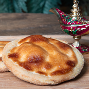 Doces: Esfiha Chocolate Branco - Esfiha (Ingredientes: Chocolate Branco)