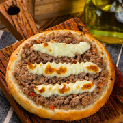 Esfiha: Carne c/ Mussarela - Esfiha de Carne c/ Mussarela derretida