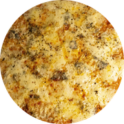 Tradicionais: Quatro Queijos - Pizza Grande (Ingredientes: Catupiry, Gorgonzola, Molho Italiano da Casa, Mussarela, Orégano, Provolone)