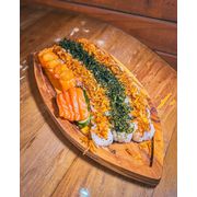 COMBOS: Combo do Chef - 40 peças-Não contém cream cheese05 Sashimi de Salmão05 Gunkan Camarão10 Uramaki Salad (crisps de couve)10 Uramaki Salmão (crisps de alho poró)10 Uramaki Camarão (crisps de batata doce)