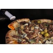 Especiais 4: Alcatra aos Queijos - Pizza Grande (Ingredientes: Molho da Casa, alcatra em tiras, Mussarela, Gorgonzola, Azeitona)