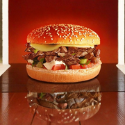 BURGUER FILÉ: FILÉ DE PICANHA - BURGUER FILÉ (Ingredientes: 200g de filé de picanha, Alface, Tomate, Cebola grelhada na chapa, Molho barbecue, Molho no pão (aleatório), Mussarela)