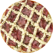 Tradicionais: Lombo c/ Catupiry - Pizza Familia (Ingredientes: Molho de Tomate, Mussarela, Lombo, Catupiry)