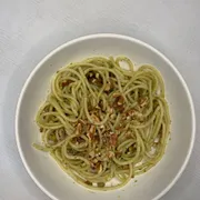Massas: Espaguete Ao Pesto - Massas (Ingredientes: Espaguete ao Pesto)