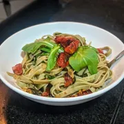 Massas: Espagueti tomate seco - Massas (Ingredientes: Espaguete, Tomate seco)