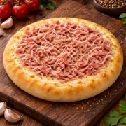 Esfihas especiais: lombo - Esfihas salgadas (Ingredientes: Lombo canadense, muçarela)