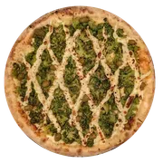 Tradicionais: Brócolis Cabocla - Pizzas Grande (Ingredientes: Alho Frito, Azeitona, Bacon, Brócolis Refogado, Molho Artesanal, Mussarela, Orégano, Requeijão)