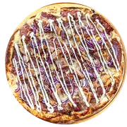 Premium: Churrasco Grill - Pizzas Grande (Ingredientes: Bacon, Cebola, Linguiça Toscana Assada, Maionese Defumada Grill, Molho Artesanal, Mussarela, Orégano)