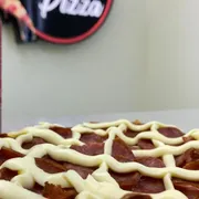 Mini Pizzas: Calabresa com Catupiry - Molho / Muçarela / Calabresa / Catupiry / Orégano