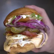 Hamburguer: X TUDO AMERICANO - Hamburguer (Ingredientes: )