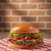 Smash: Classic Duplo Smash - Smash (Ingredientes: alface, Bacon, Duplo Blend Smash 90g (180g), Molho Verde Stark, pão de brioche, Queijo Prato Polenghi 4 Fatias, Relish de Cebola, tomate)