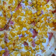 Especiais: Lombo ao Creme - Pizza Grande (Ingredientes: Lombo Canadense, Milho, Creme de Leite)