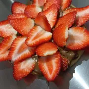 Esfihas Doces: Sensação - Esfihas (Ingredientes: Chocolate ao Leite, Morango)