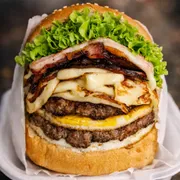Lanches: Sertões - Lanche (Ingredientes: Alface, Bacon, catupiry, Dois Hambúrgueres, Dois Ovos, Muçarela, Pão, Presunto, queijo coalho na chapa)