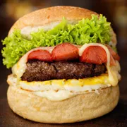 Lanches: Da Casa - Lanche (Ingredientes: Alface, catupiry, Hambúrguer bovino caseiro, Muçarela, Ovo, Pão, Presunto, Salsicha)