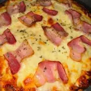 Promocionais: Bacon - Pizza Grande (Ingredientes: Bacon, Molho, Mussarela, Orégano)