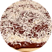 Doces: Prestígio - Pizza Família (Ingredientes:  Coco ralado, Chocolate ao Leite)