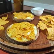 Esfihas Salgadas: Doritos - Esfiha Salgada (Ingredientes: Mussarela, Catupiry, Cheddar)