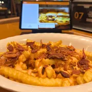 Porções: Porção Batata Crinkle Cheddar e Bacon 250g - Porção