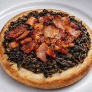 Esfihas Salgadas: Escarola Com Bacon - Esfiha Salgada (Ingredientes: Escarola, Bacon)
