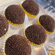 Sobremesas: Brigadeiro de Cupuaçu - Sobremesas (Ingredientes: Cupuaçu)