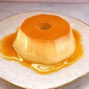 Sobremesas: Pudim - Pudim tradicional leve com uma calda deliciosa de caramelo dourado contendo 130 g